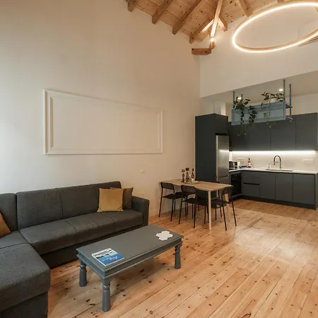 Benaki Loft Apartment *