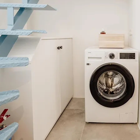 Benaki Loft * カラマタ